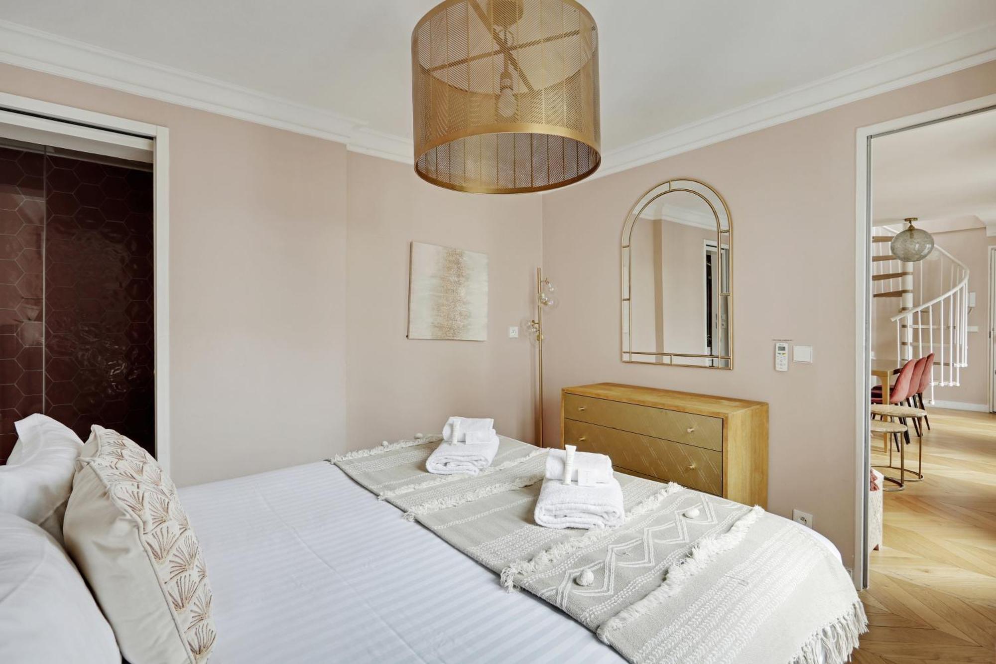 Pick A Flat'S Apartments In Opera Saint Lazarre - Rue De L'Isly Париж Экстерьер фото